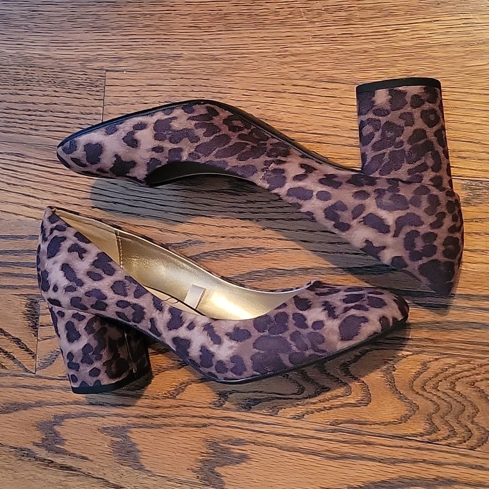 NWOT Size 8 1/2 Libby Edelman leopard print block heel pumps